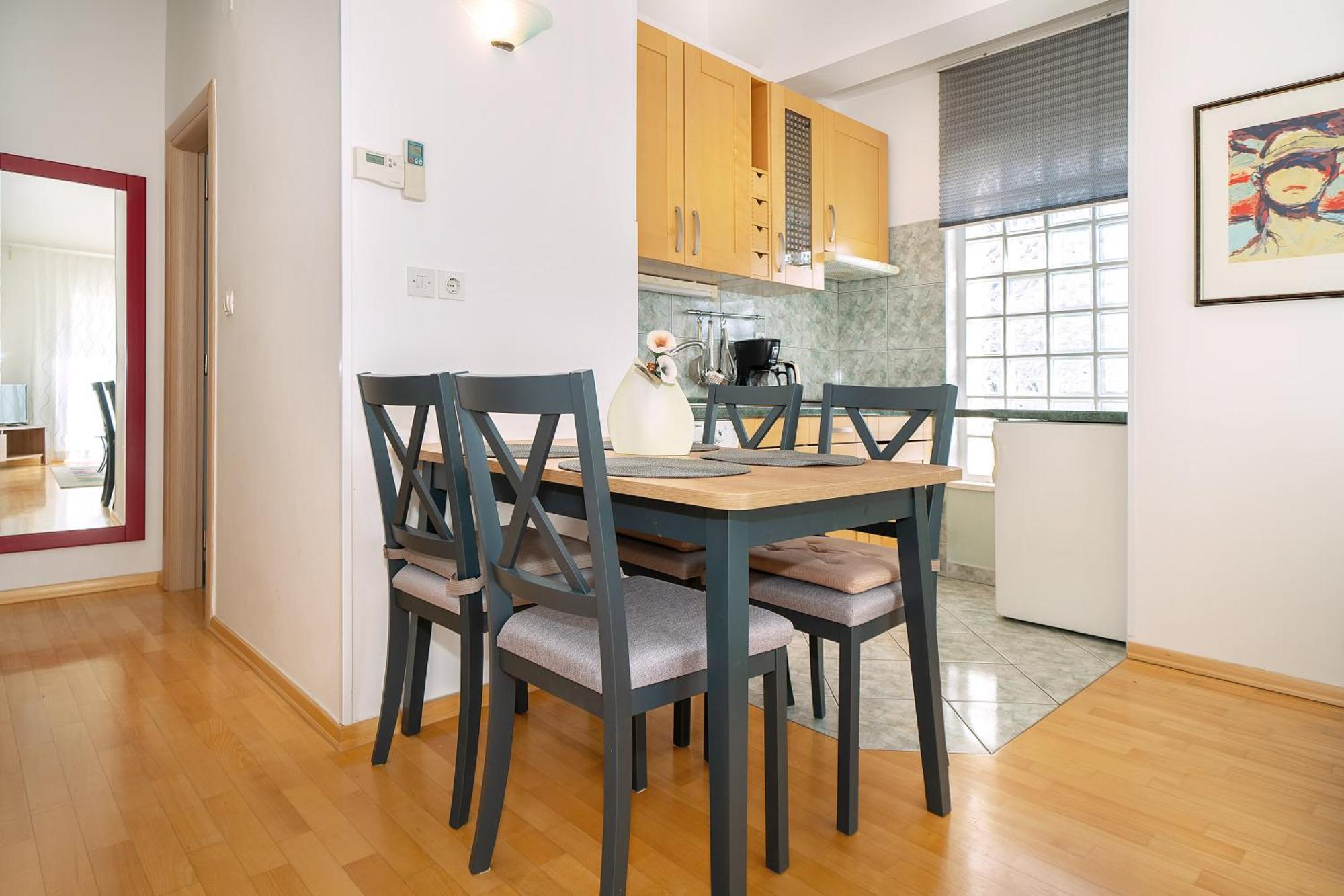 Apartments With Terrace باشْكا الغرفة الصورة