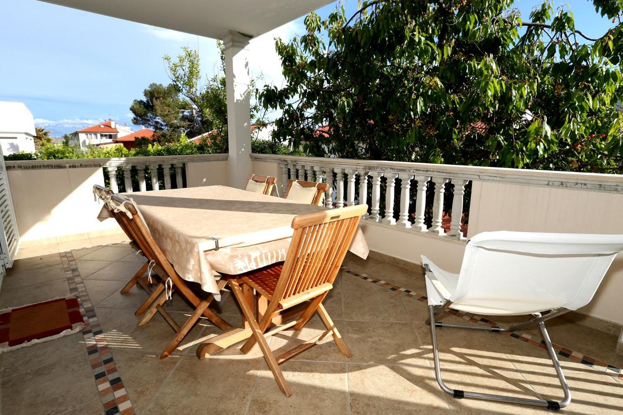 Apartments With Terrace باشْكا الغرفة الصورة
