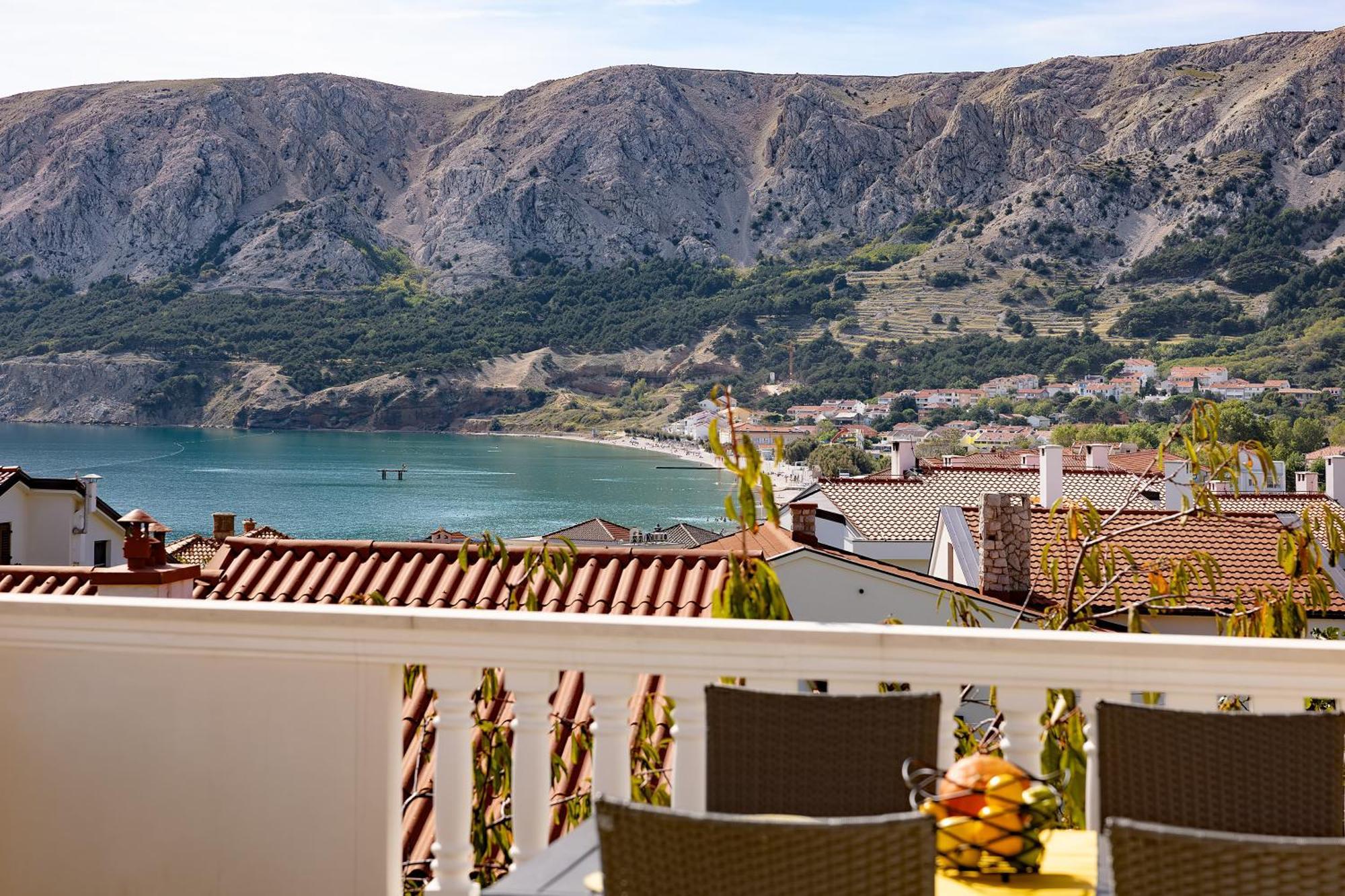 Apartments With Terrace باشْكا الغرفة الصورة